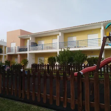 Salgados Sea View *
